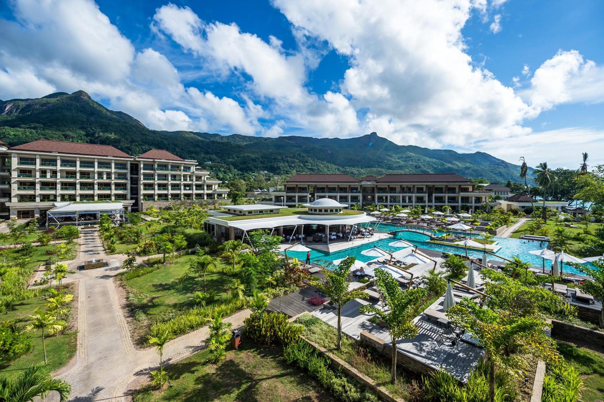 Savoy Seychelles & אתר נופש בו ואלון