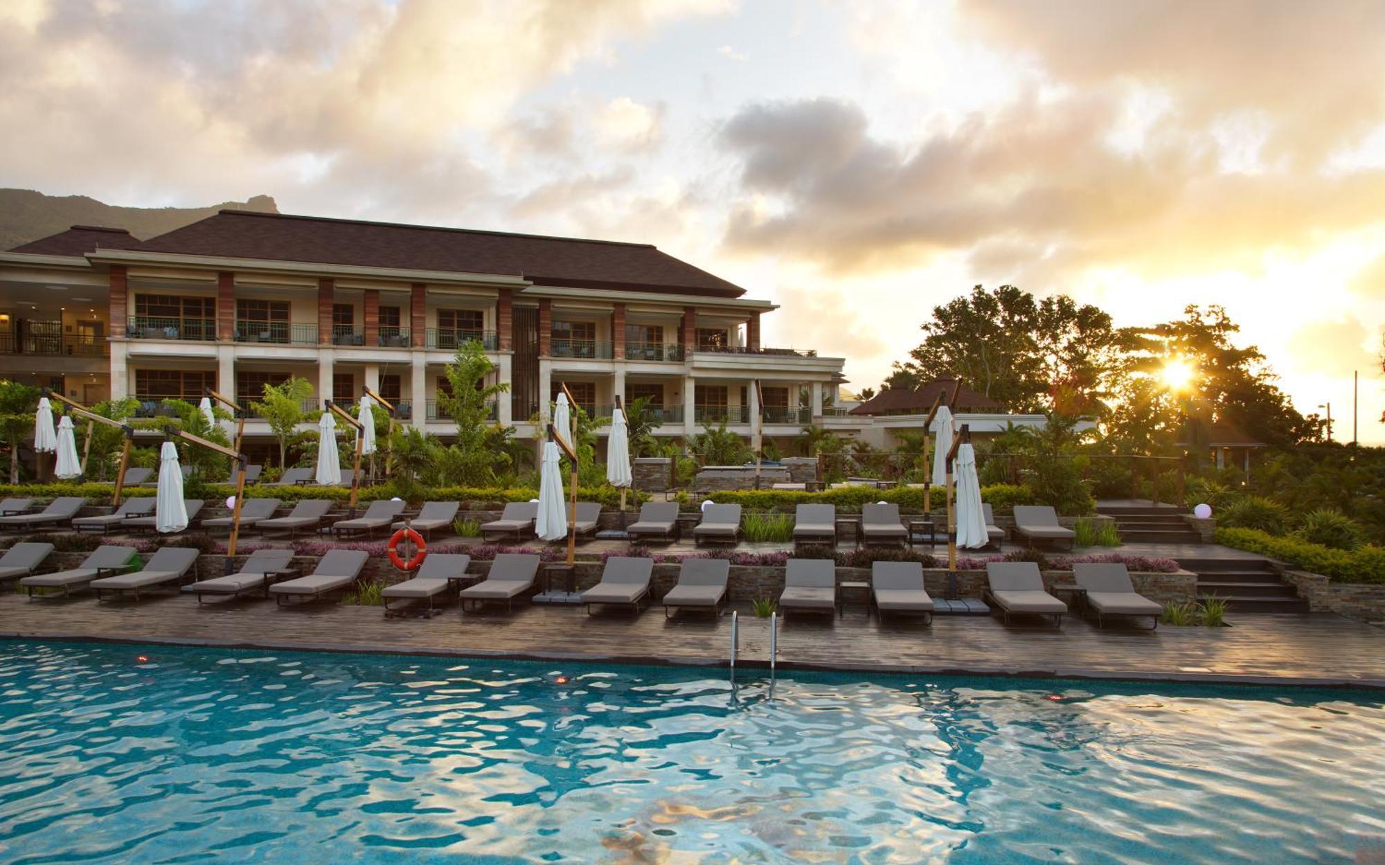 Complex Savoy Seychelles & 5*